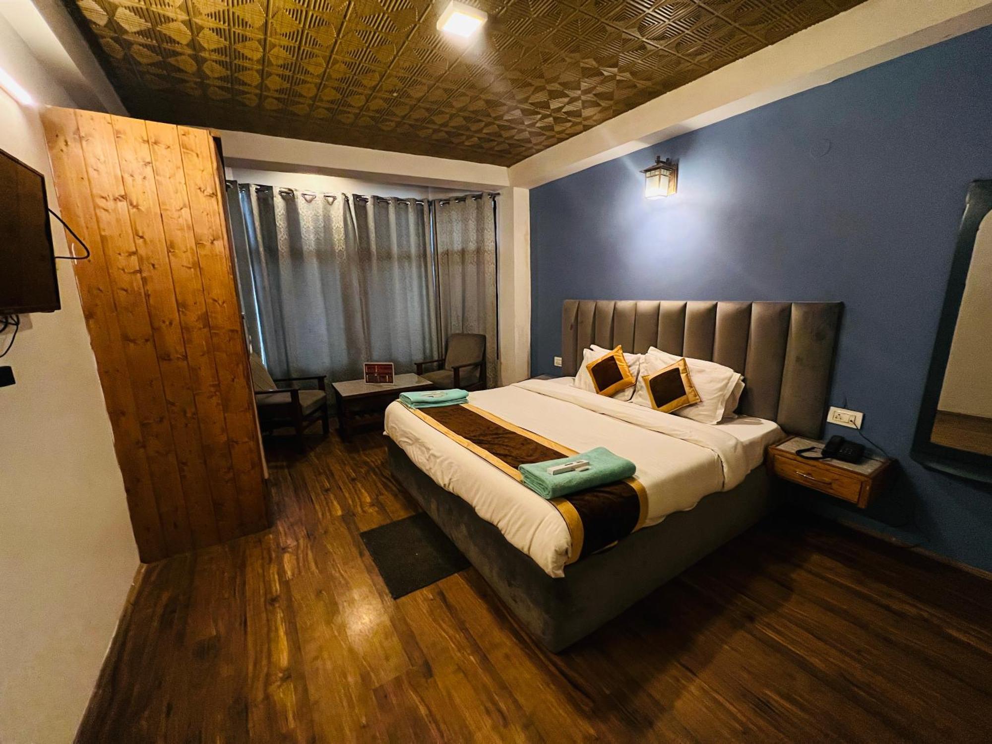 Hotel Green Link -#Near Volvo Bus Stand #Mountain View #River View #Open Terrace Manāli Exterior foto